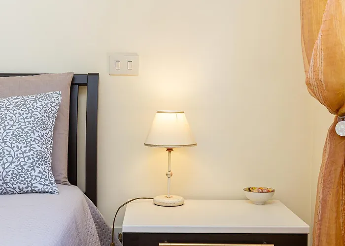 The Sunflower House Apartment