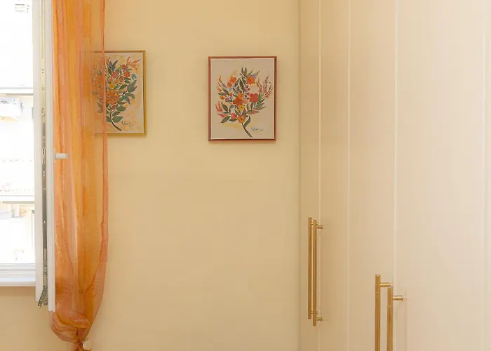 The Sunflower House Apartment *