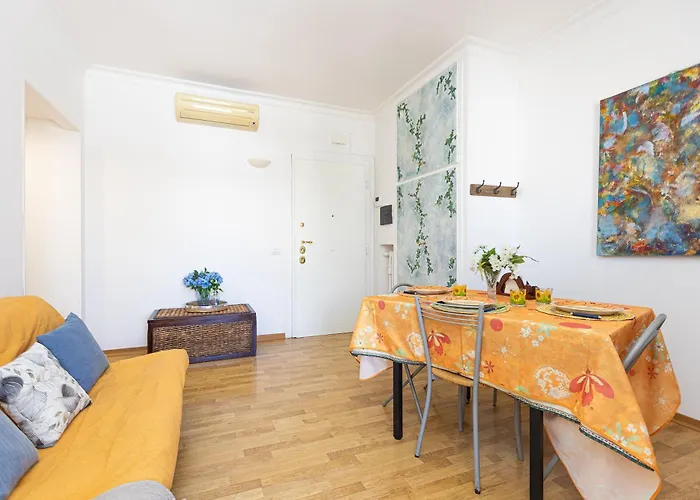 The Sunflower House Apartment Rome